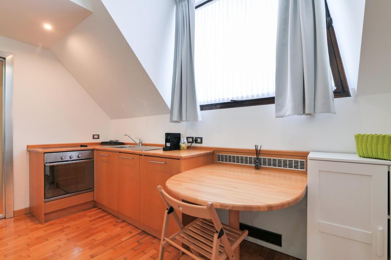 Duomo Luxury Apartment VIII Milan Exterior photo